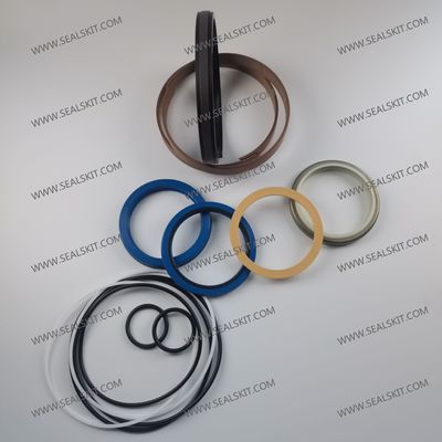 Dobra cena 707-99-40110 7079940110 Dozer Seal Kit D155C-1 Counterweight Cylinder Seal Kit w Internecie